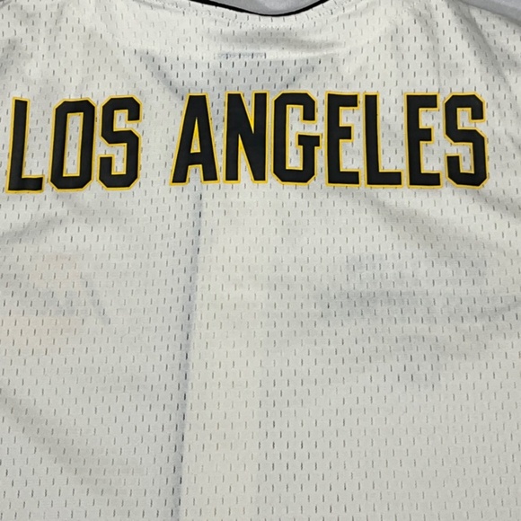 Los Angeles Lakers Off White Button Jersey Shirt Men’s M NWT NBA Ultra Game LA - Picture 6 of 13